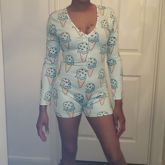 Mint Ice Cream Print Sleeping Onesies w/ shorts - Picture 4 of 4